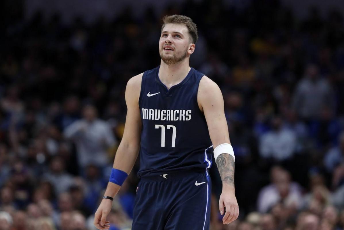 代的球员拥 代的球员拥