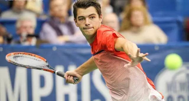 跌宕起伏的 跌宕起伏的