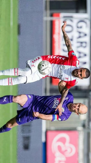 竞争中熠熠 竞争中熠熠