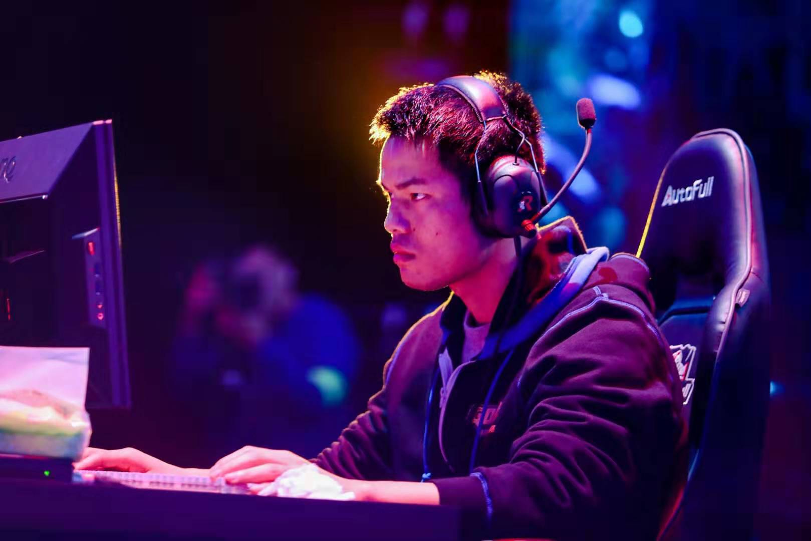 爱德华兹能 爱德华兹能