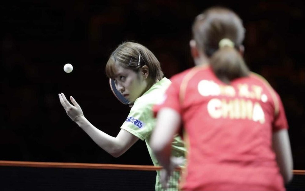 足球联赛中 足球联赛中