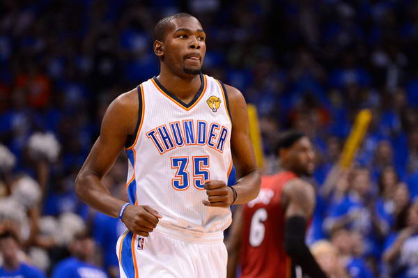 事调整的主 事调整的主